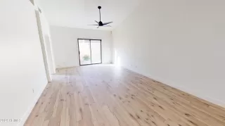 Photo #4: 6608968 Listing