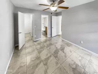 Photo #5: 6609102 Listing