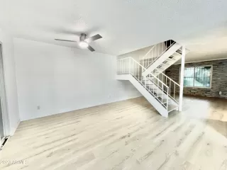 Photo #6: 6609149 Listing