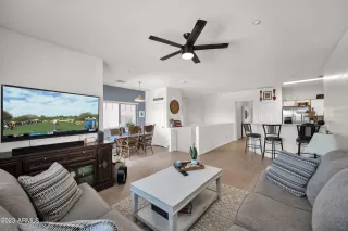 Photo #3: 6609237 Listing