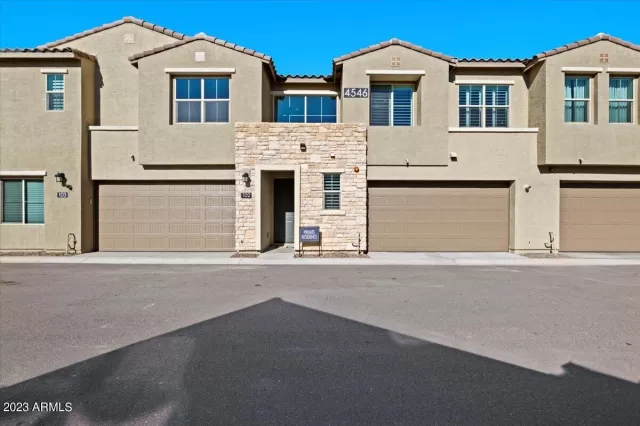 MLS: 6609332 Condo For Sale