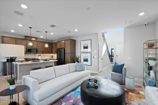 Photo #4: 6609332 Listing