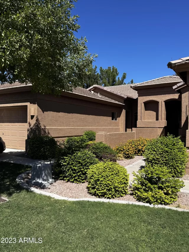 MLS: 6609615 Condo For Sale