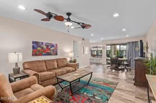 Photo #3: 6609824 Listing 