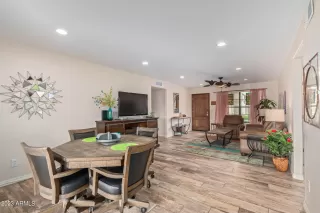 Photo #6: 6609824 Listing 