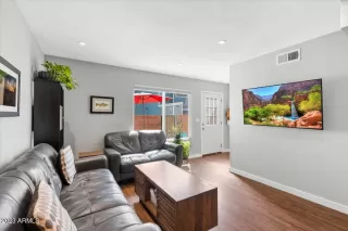 Photo #4: 6610087 Listing 