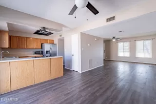 Photo #4: 6610201 Listing 