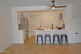 Photo #5: 6610255 Listing