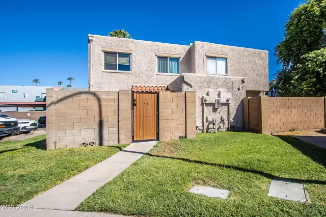 MLS: 6610327 Condo For Sale