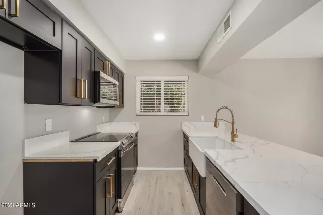 MLS: 6610489 Condo For Sale
