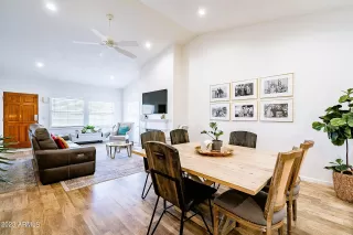 Photo #4: 6610509 Listing