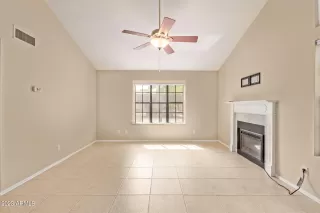 Photo #3: 6611192 Listing