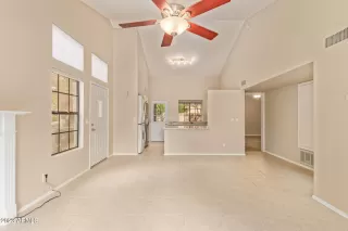 Photo #6: 6611192 Listing