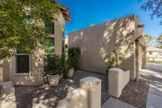 Photo #2: 6611220 Listing