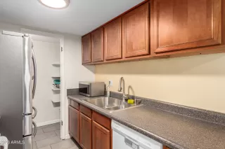 Photo #6: 6611410 Listing