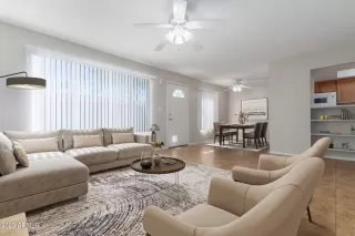 Photo #2: 6611431 Listing 