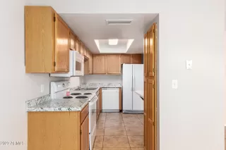 Photo #5: 6611431 Listing 