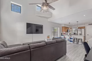 Photo #2: 6611482 Listing