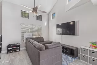 Photo #3: 6611482 Listing