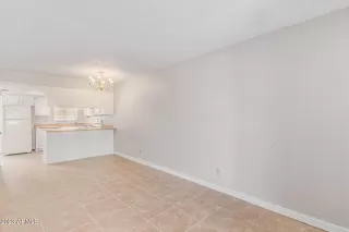 Photo #2: 6611498 Listing 