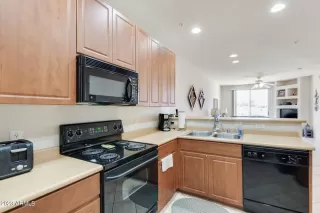 Photo #3: 6611552 Listing 