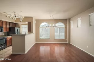 Photo #3: 6612112 Listing