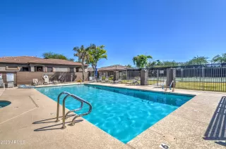 Photo #2: 6612211 Listing