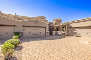 Photo #4: 6612318 Listing