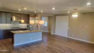 Photo #6: 6612380 Listing