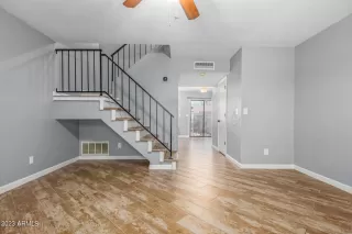 Photo #3: 6612486 Listing