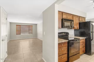 Photo #3: 6612529 Listing