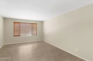 Photo #4: 6612529 Listing