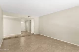 Photo #5: 6612529 Listing