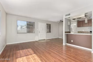 Photo #3: 6612863 Listing