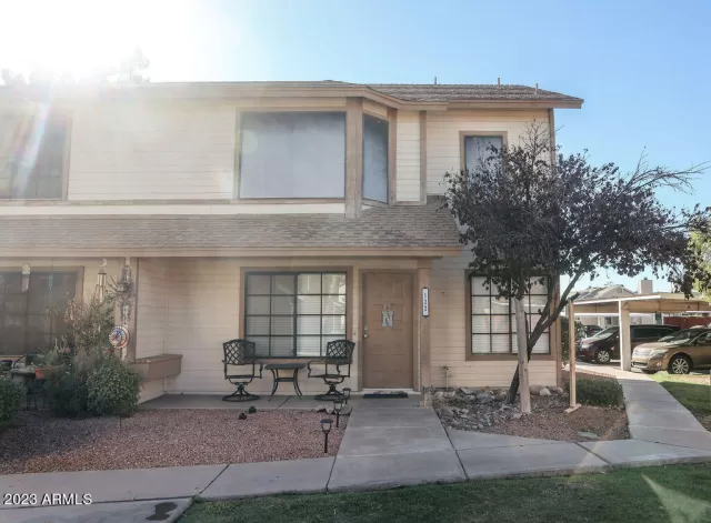 MLS: 6613022 Condo For Sale