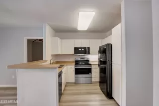 Photo #5: 6613564 Listing