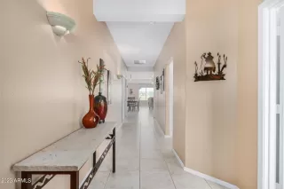 Photo #5: 6613587 Listing