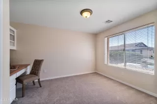 Photo #5: 6613695 Listing