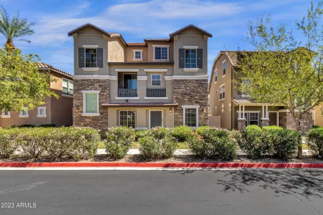 MLS: 6613880 Condo For Sale