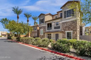 Photo #1: 6613880 Listing