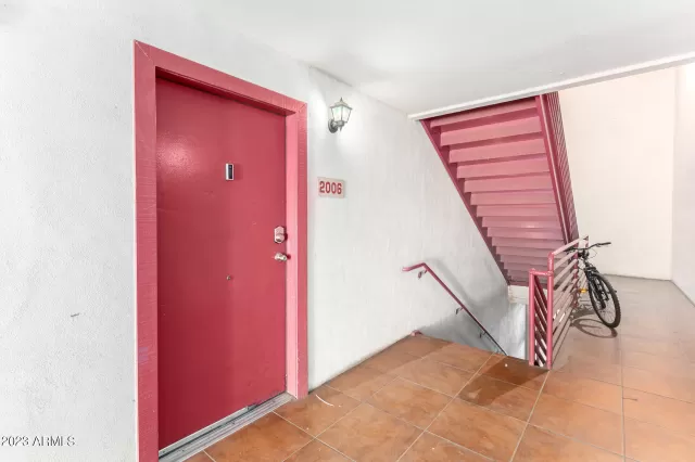 MLS: 6613945 Condo For Sale