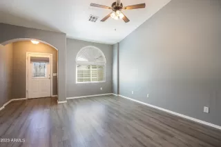 Photo #5: 6614032 Listing