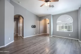 Photo #6: 6614032 Listing