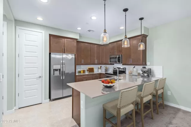 MLS: 6614097 Condo For Sale