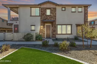 Photo #2: 6614097 Listing 
