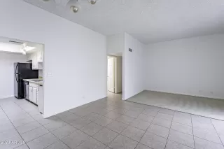 Photo #2: 6614309 Listing 