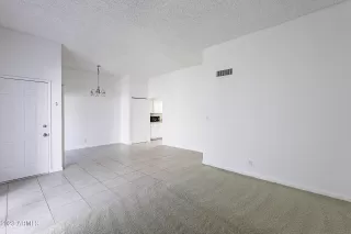 Photo #6: 6614309 Listing 