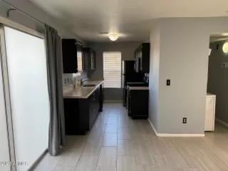 Photo #6: 6614310 Listing