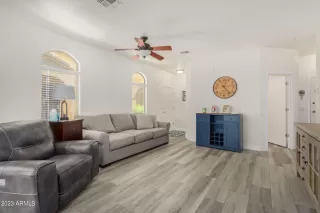 Photo #2: 6614464 Listing 