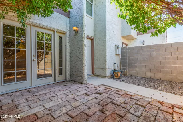 MLS: 6614744 Condo For Sale